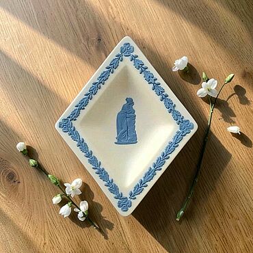 Винтаж ручной работы. Ярмарка Мастеров - ручная работа Винтаж: Wedgwood Jasperware редкое блюдце для украшений Карточные масти. Handmade.