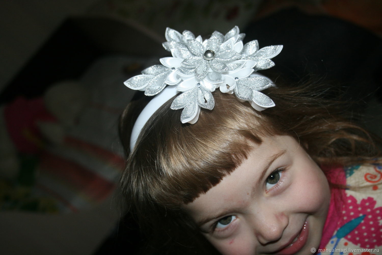 Снежинки на голову. Новогодний ободок для девочки. Ободок "снежинки". Снежинка на голову для девочки. Украшение на голову Снежинка.