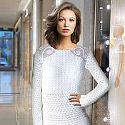 White knitted jumper with lace trim