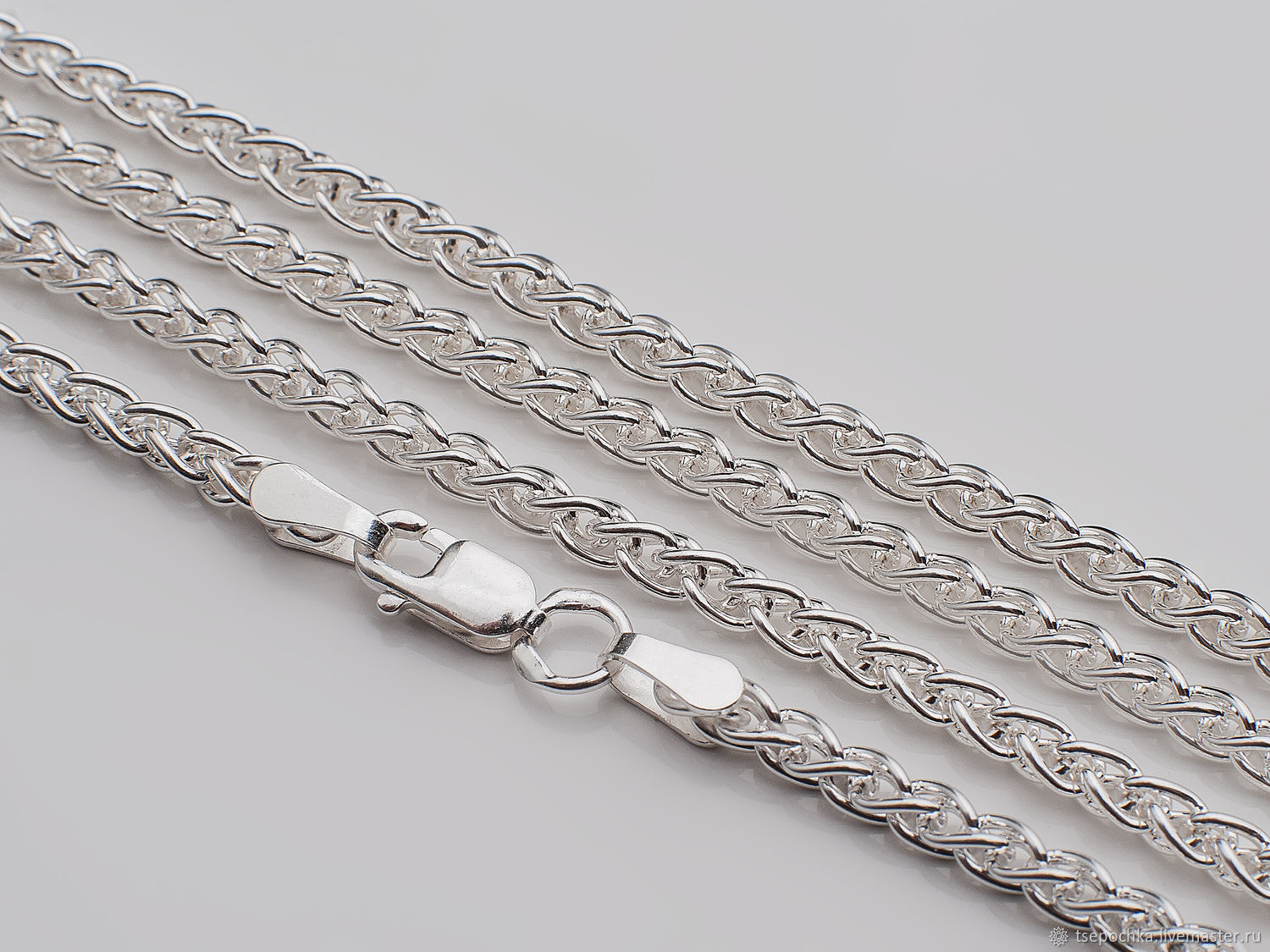 Панцирное плетение цепочки из серебра женские