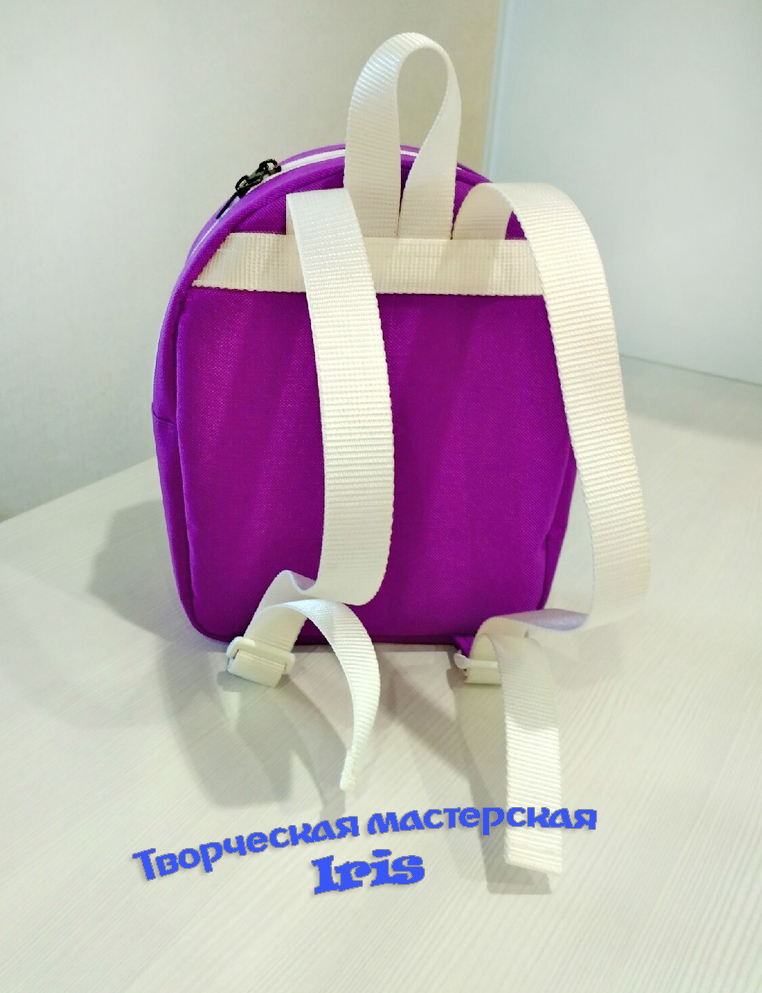 Рюкзак детский
Размер 22*25*9см
Спинка