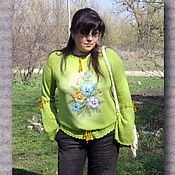 Блузка летняя,вязаная с росписью ручной работы