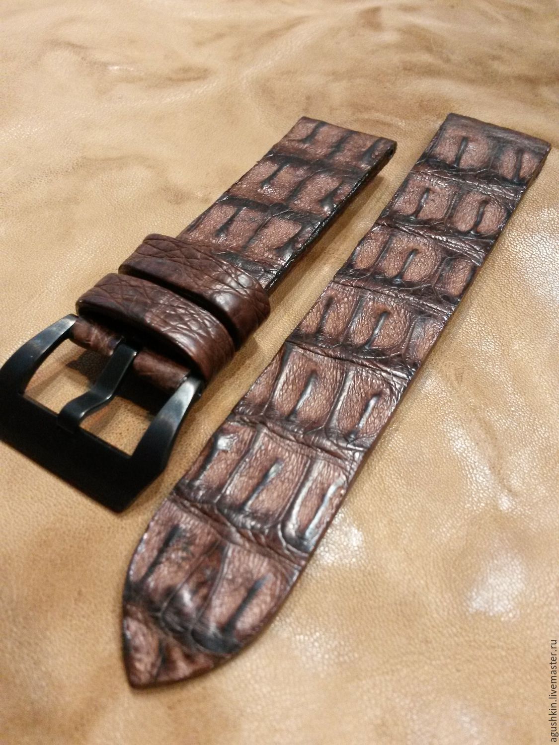 часы из кожи крокодила. ремешок breitling из крокодила. часы наручные из крокодиловой кожи. часы из кожи крокодила. часы из кожи крокодила.