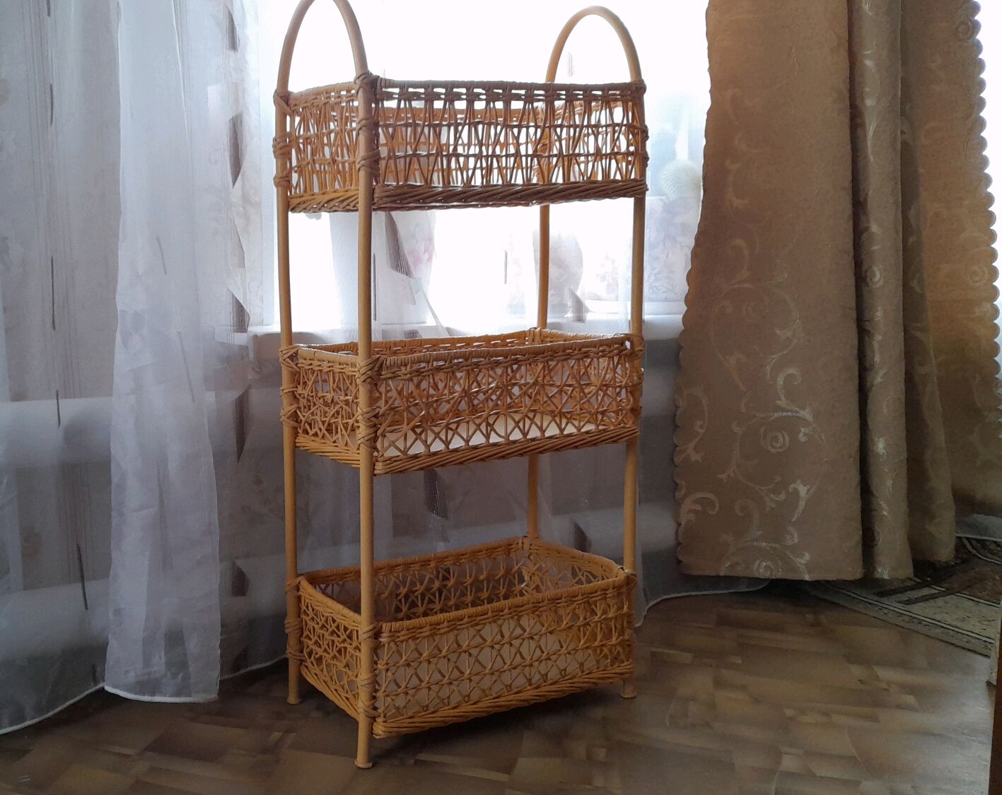Плетеная этажерка в интернет-магазине Ярмарка Мастеров по цене 4900 ...