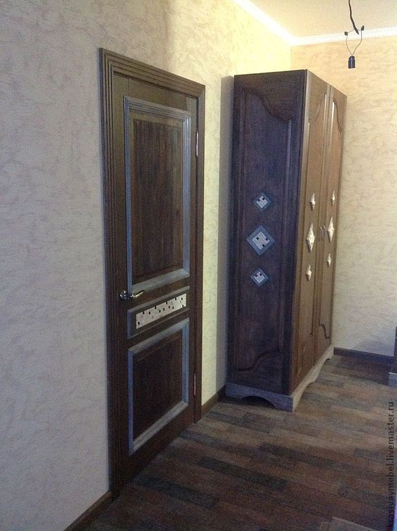 Двери в мебельном континенте на варшавской