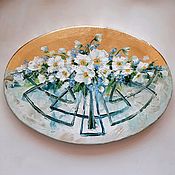 Картины и панно handmade. Livemaster - original item The picture with white flowers is oval. Handmade.