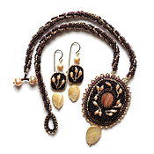 Украшения handmade. Livemaster - original item Jewelry sets: The set is beaded with pearls and mother of pearl Wreath. Handmade.