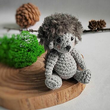 Куклы и игрушки ручной работы. Ярмарка Мастеров - ручная работа Ежик брелок. Ежик вязаный. Handmade.