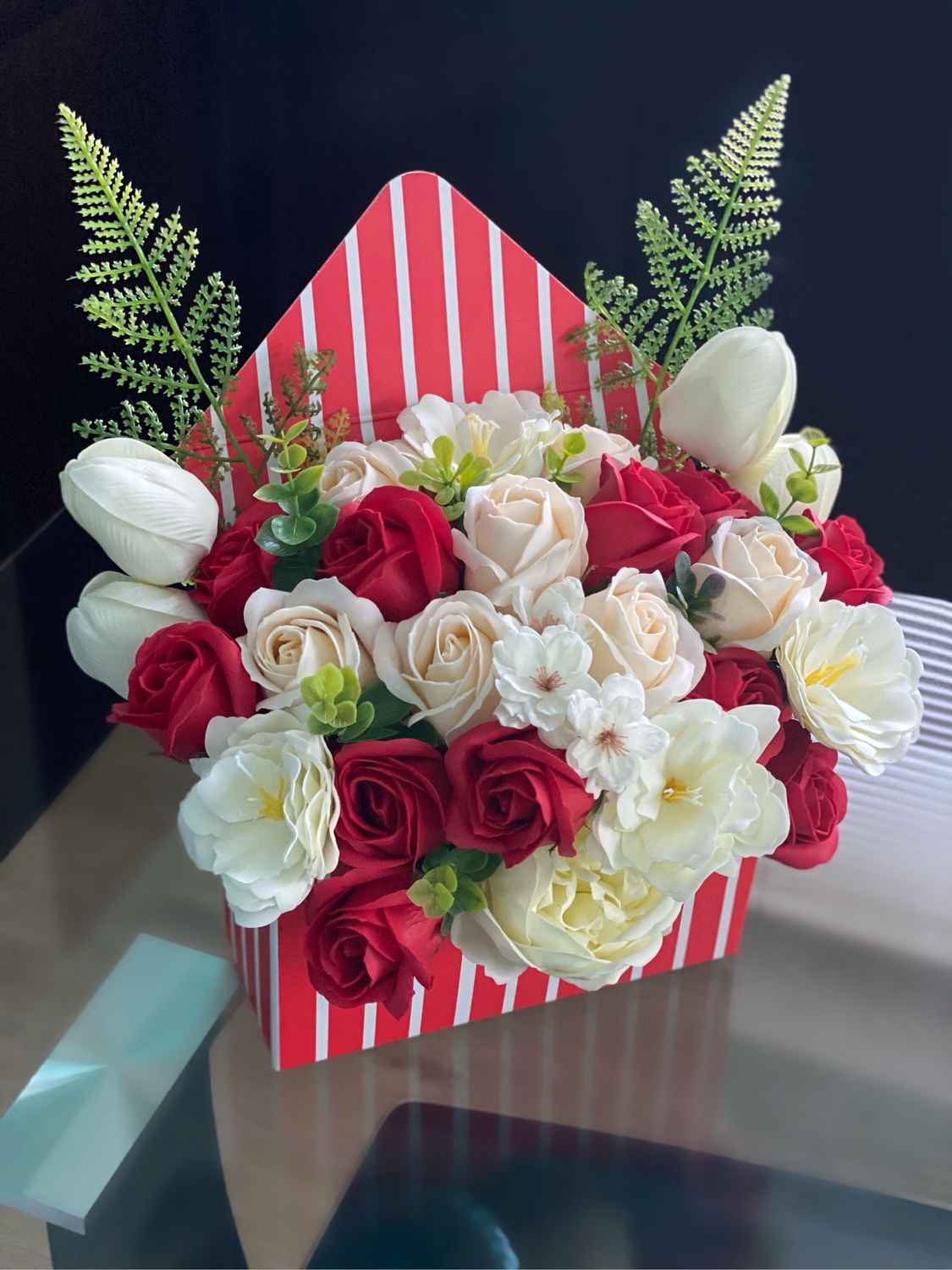 Букет из мыльных цветов «Элайза» – купить онлайн на Ярмарке Мастеров ...