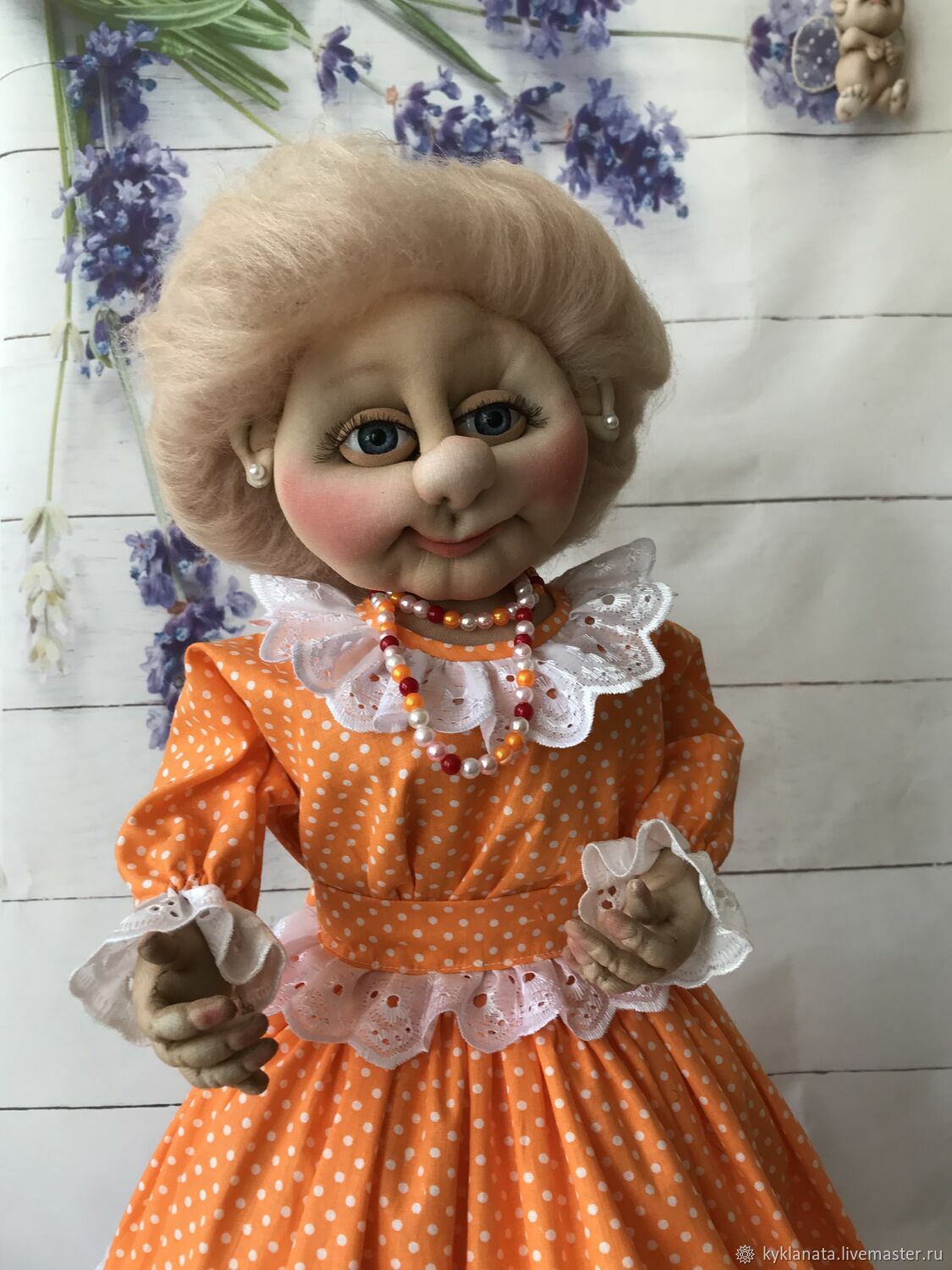 Кукла, грелка на самовар. СССР Чайница