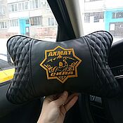 Подушка в машину с логотипом Бмв