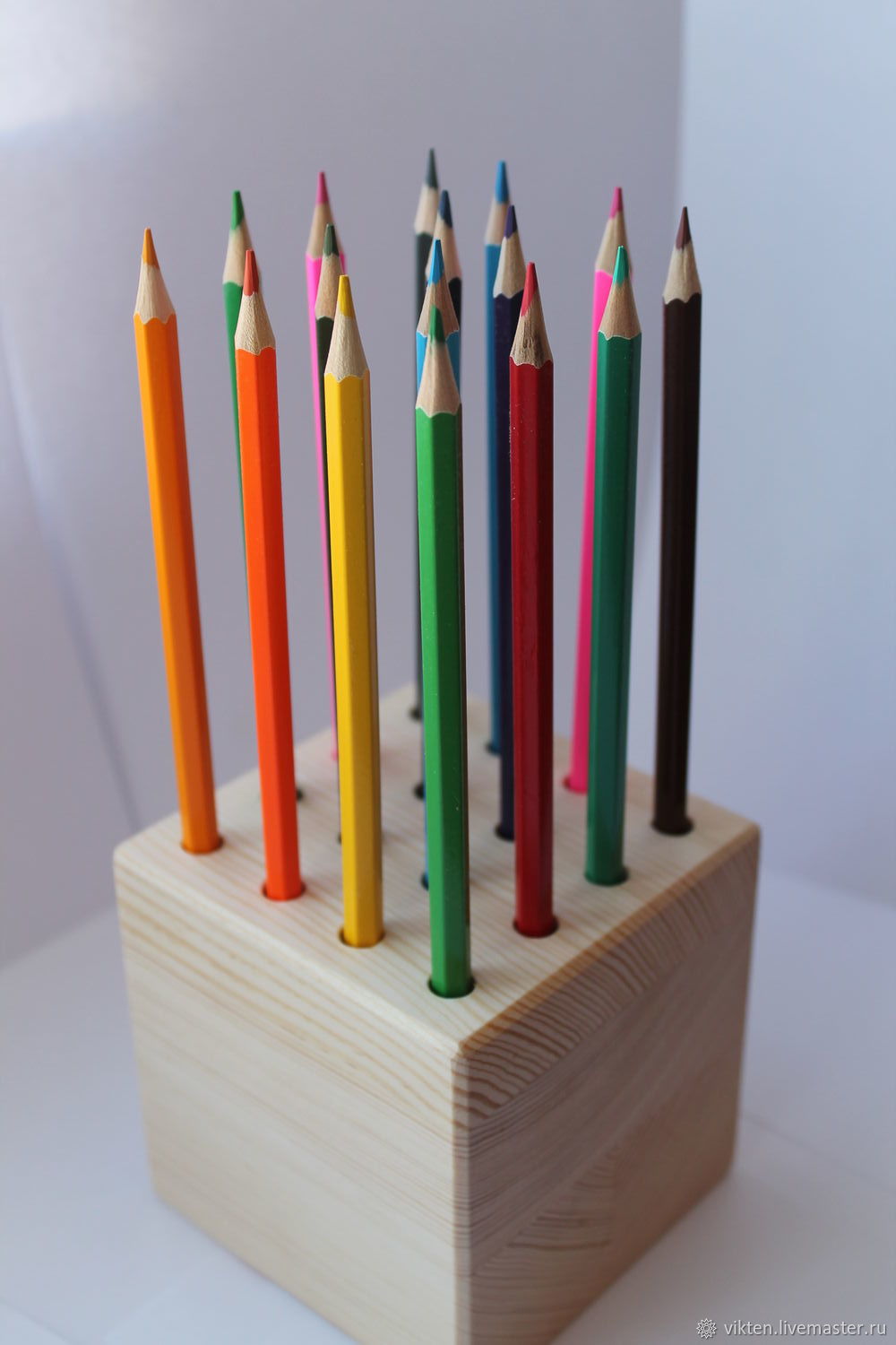 Подставки для ручек и карандашей