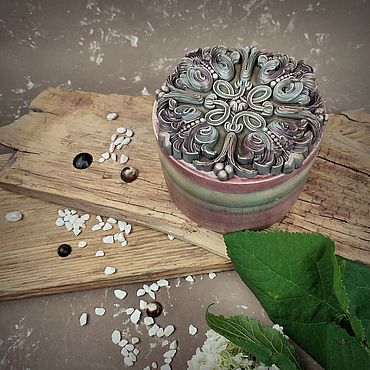 Шкатулка гипсовая круглая. История из коробочки. Шкатулки ручной работы - Ярмарка Мастеров Шкатулки ручной работы. Ярмарка Мастеров - ручная работа Шкатулка гипсовая круглая. Handmade.