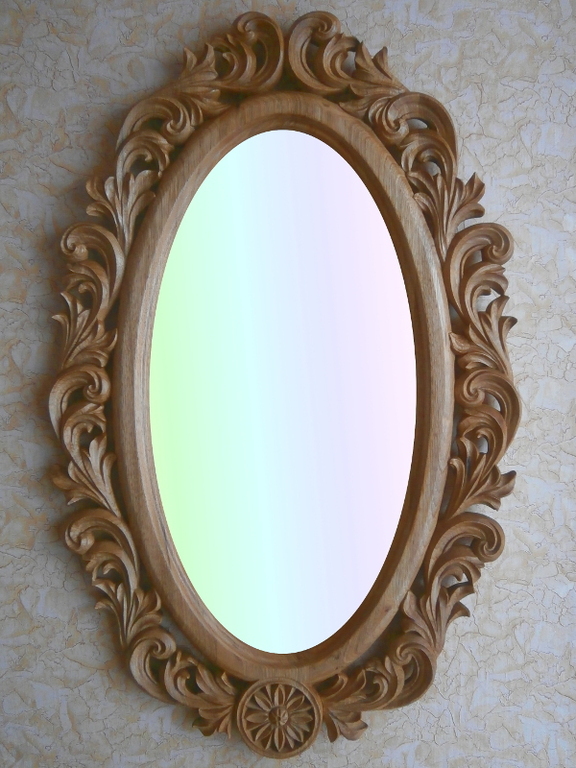 Антикварное зеркало в современном интерьере
