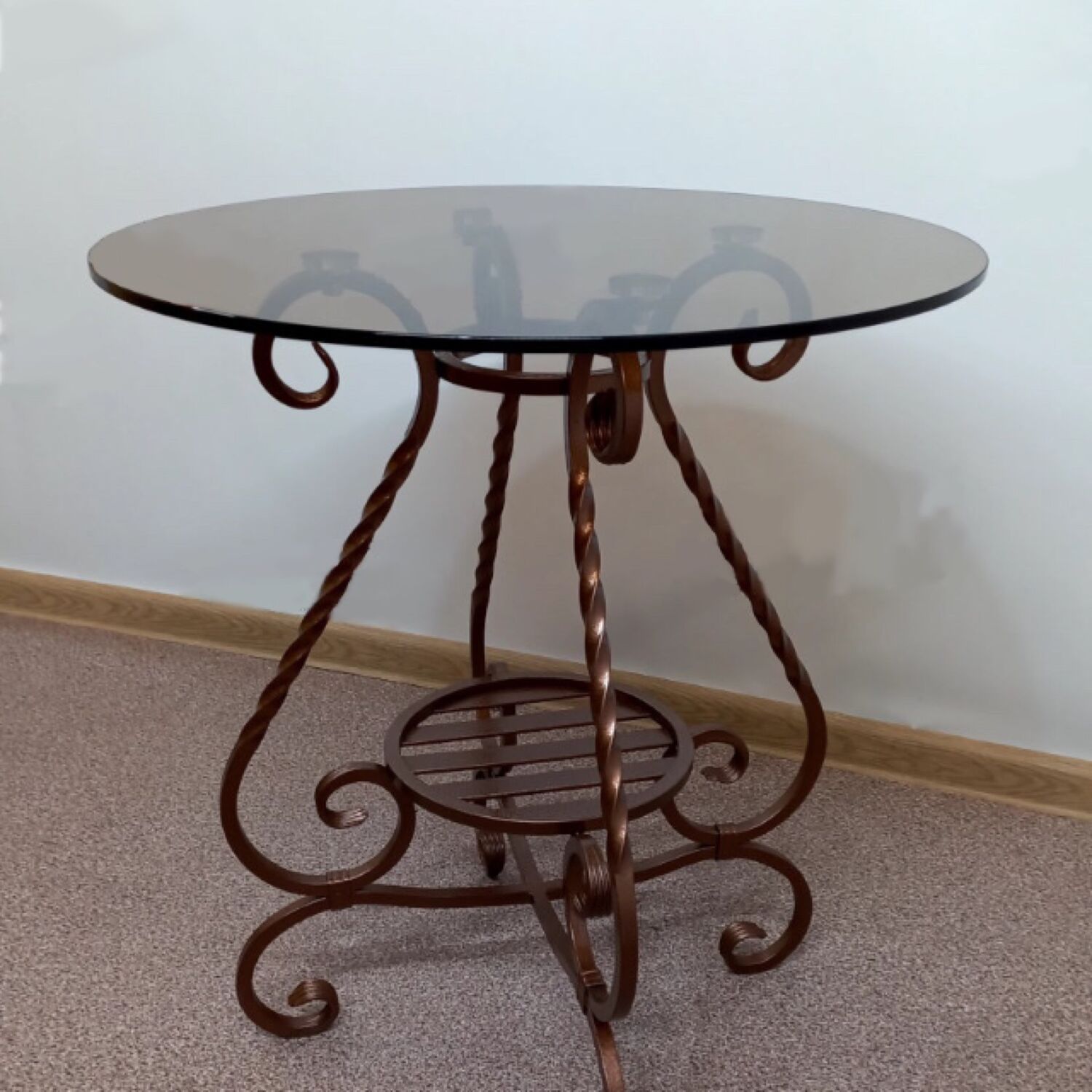 Столик журнальный кованый – купить онлайн на Ярмарке Мастеров – RQJNORU ...