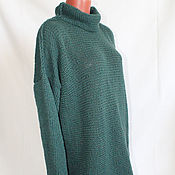 Модный свитер из кид мохера с вырезом