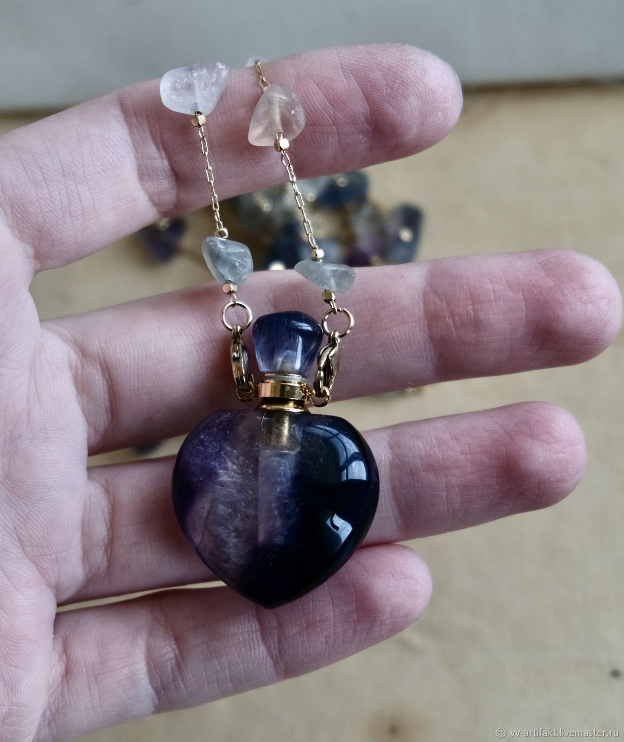 Аромакулон из натурального флюорита с цепочкой в комплекте в интернет ...