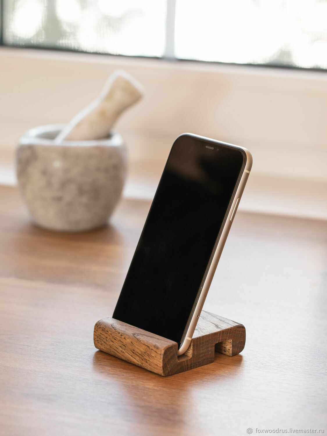 Stand for phone and tablet made of light oak, 7 cm, Stand, Moscow,  Фото №1
