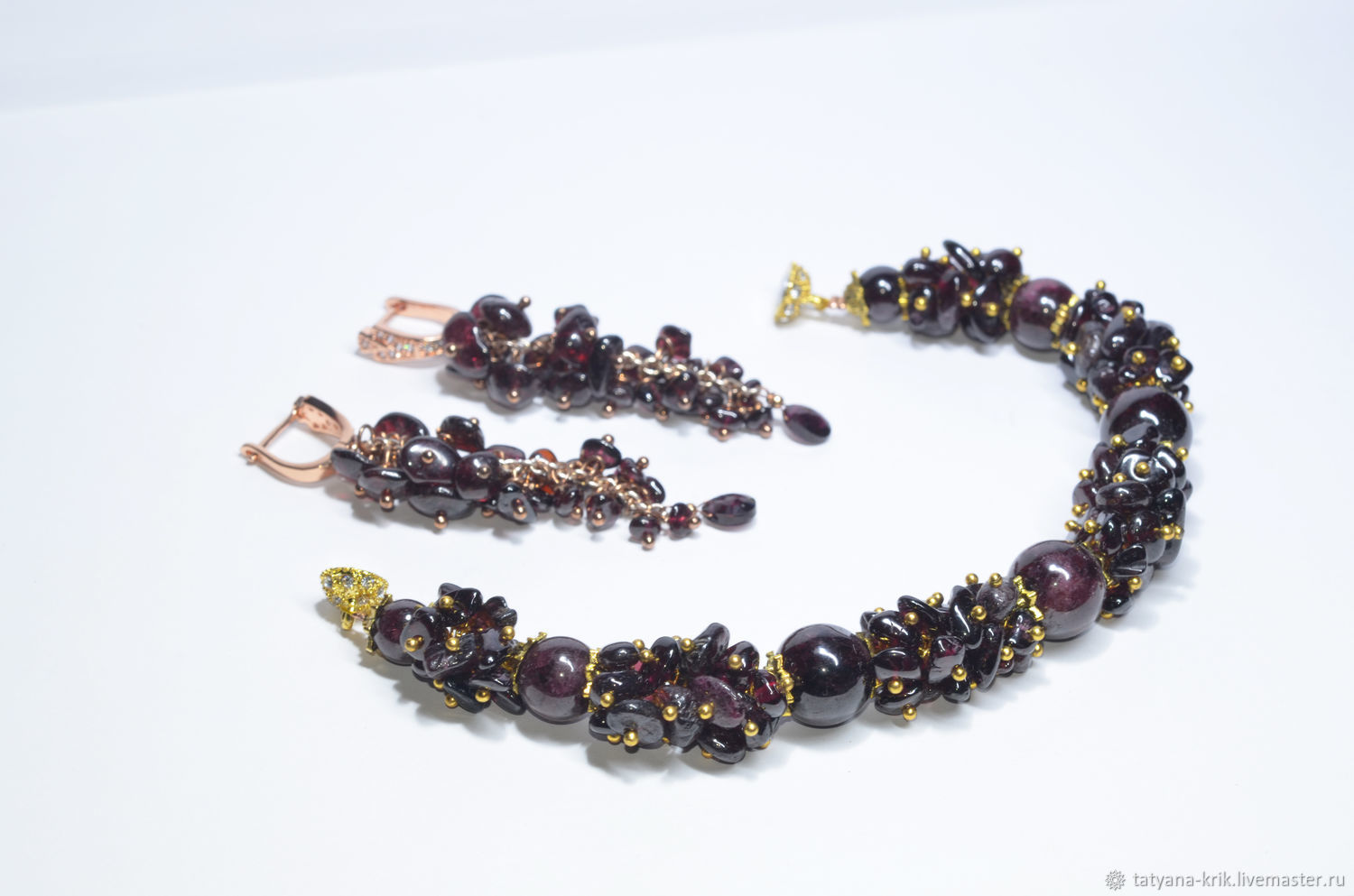 сережки веры из гранатового браслета. бусы пироп. браслет из граната. гранатовый браслет серьги. бусы и браслеты из граната.