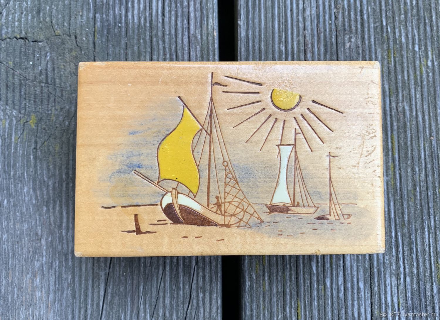 Оригинальные деревянные открытки