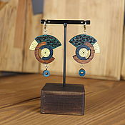 Wooden earrings with apatites and pearls