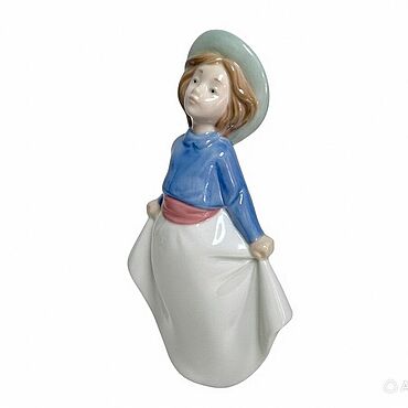 Винтаж ручной работы. Ярмарка Мастеров - ручная работа Винтаж: Статуэтка Nao by Lladro девочка фарфор Испания. Handmade.