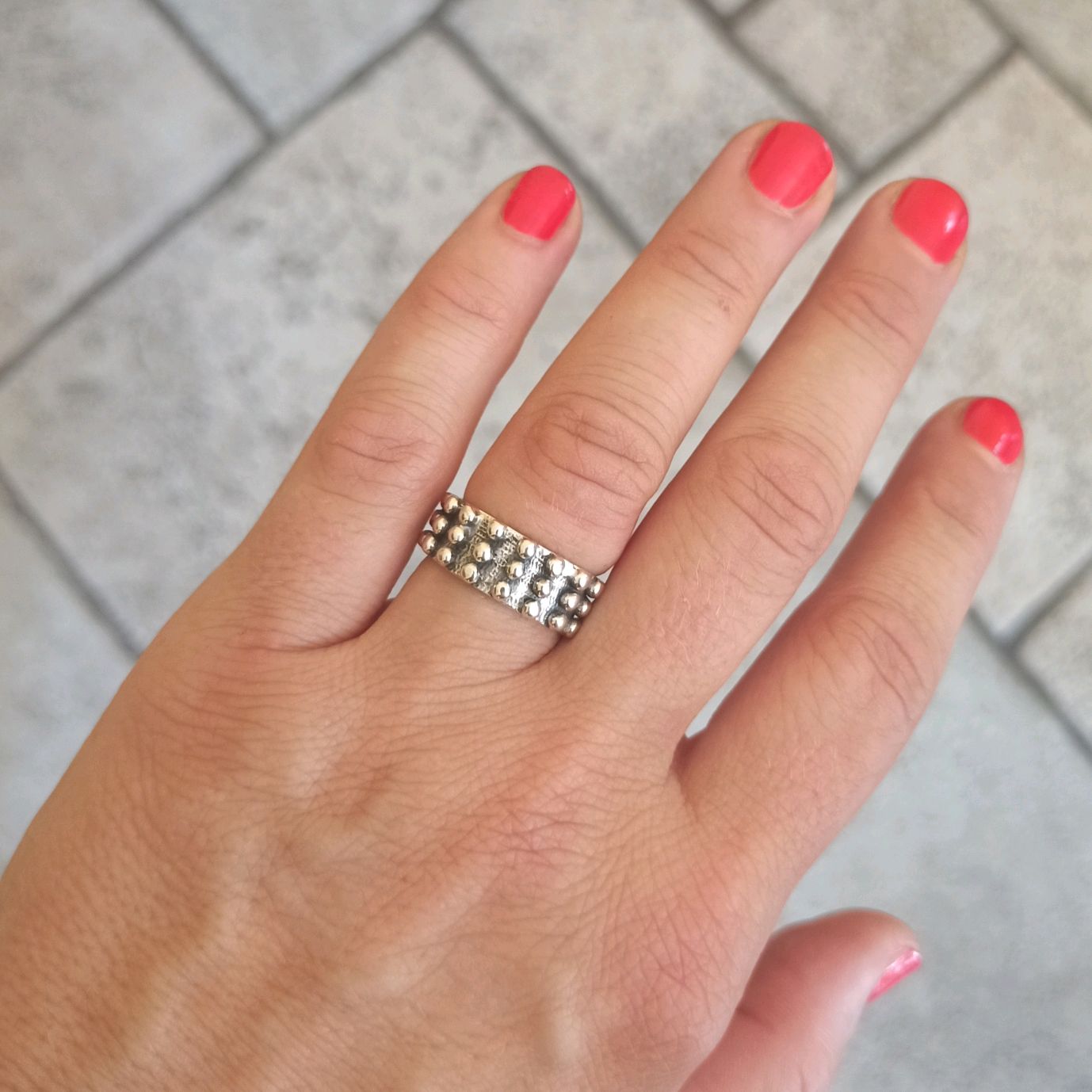 Кольцо Ёжик. Серебряное кольцо необычного дизайна.Кольцо с пупырышками .