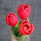 Купить букет тюльпанов. Букет красных тюльпанов, вязанных крючком. Два оттенка красного цвета. Прекрасные цветы.