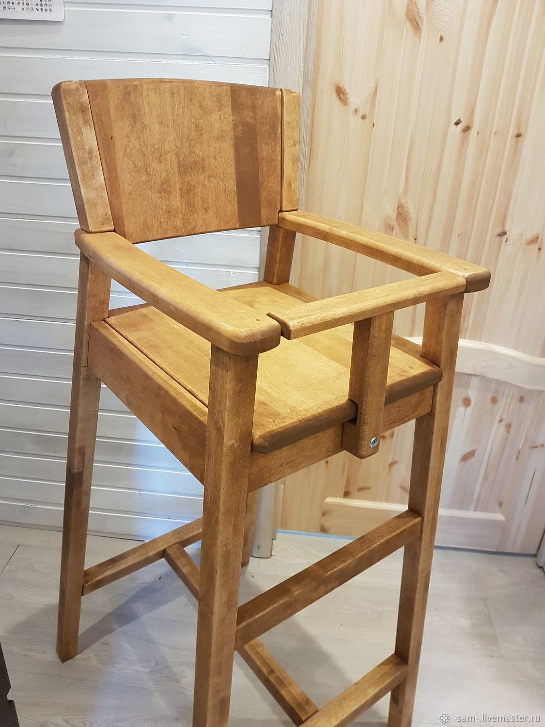 Барный детский стул деревянный