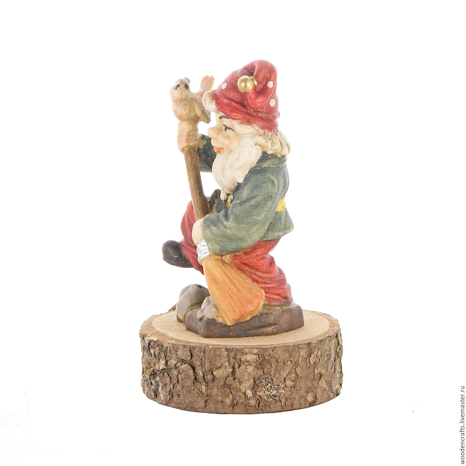 Фигурка из дерева "Домовой гном - дворник" в интернет-магазине Ярмарка ...