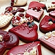 В День Святого Валентина дарите пряники -сердечки)))))  Очень красиво и вкусно))). Имбирные пряничные сердечки упакованы в пакетик с ленточкой.