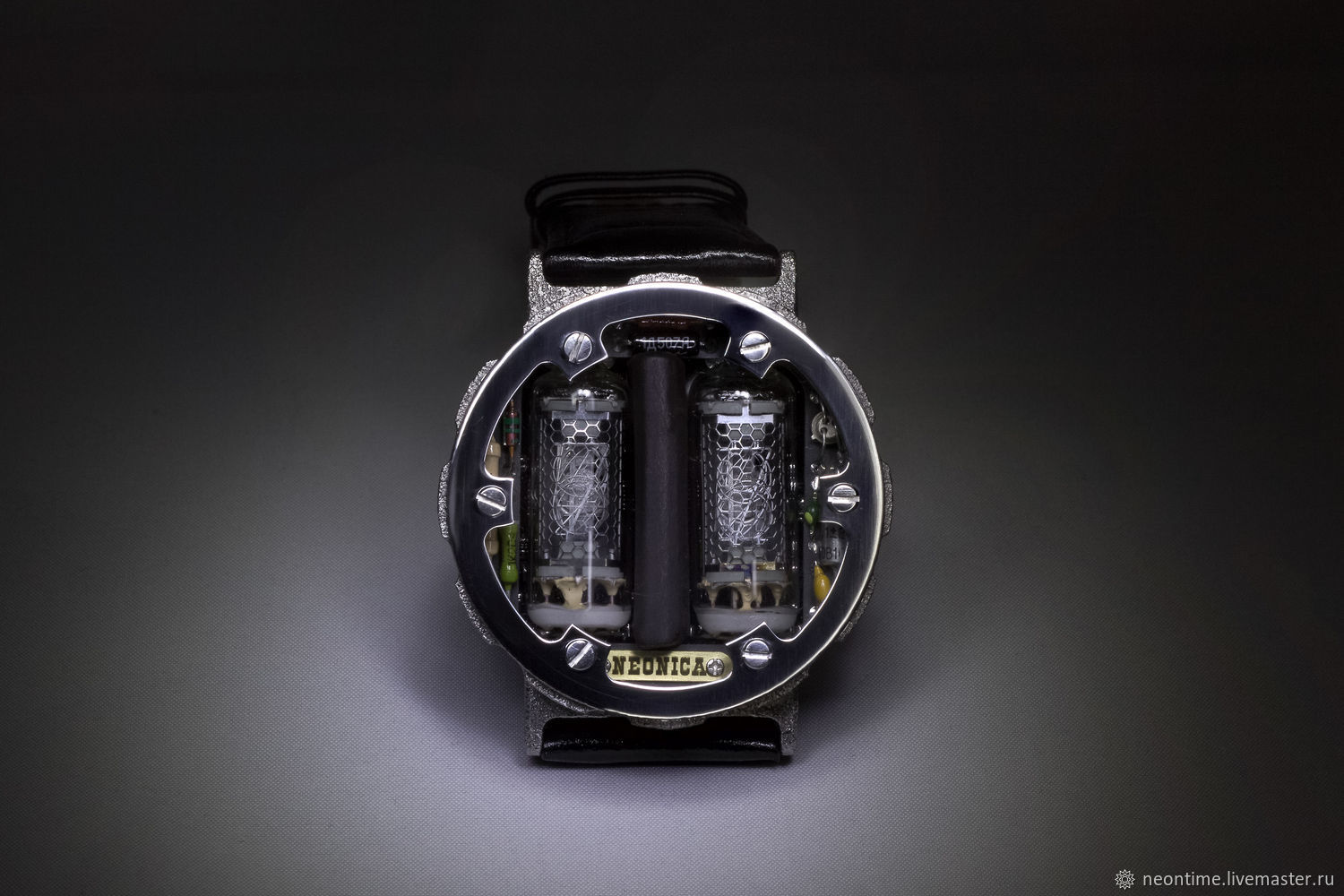 Наручные ламповые часы в стиле Metro 2033