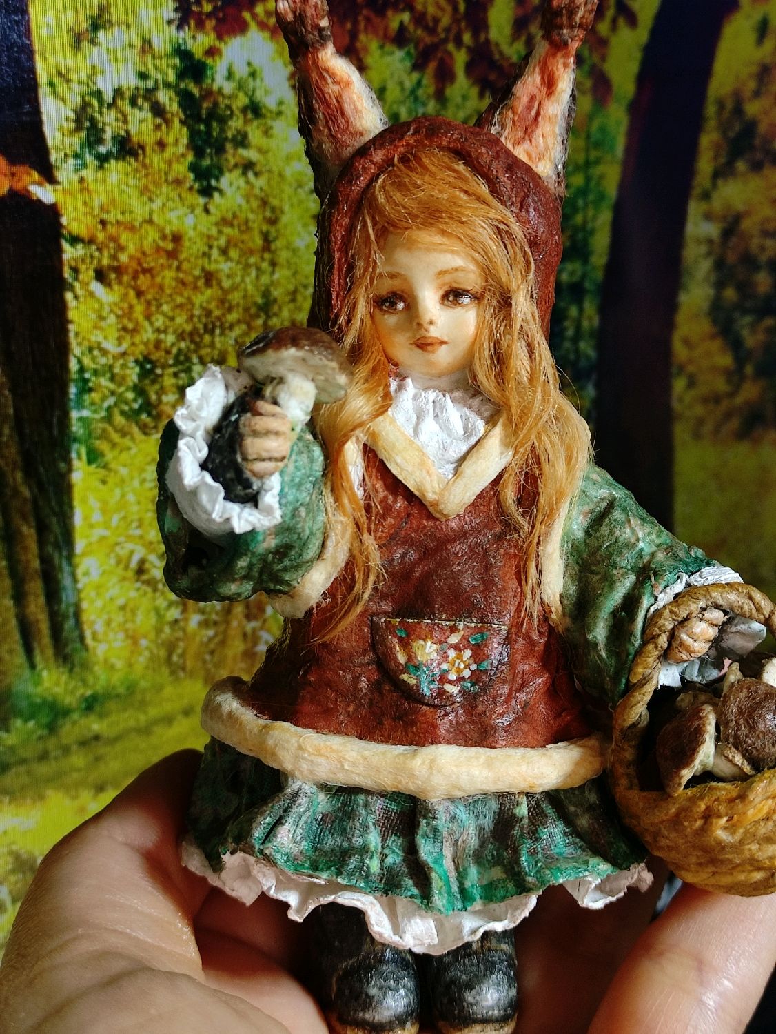 Ёлочная игрушка Девочка Белочка с грибами в интернет-магазине Ярмарка ...