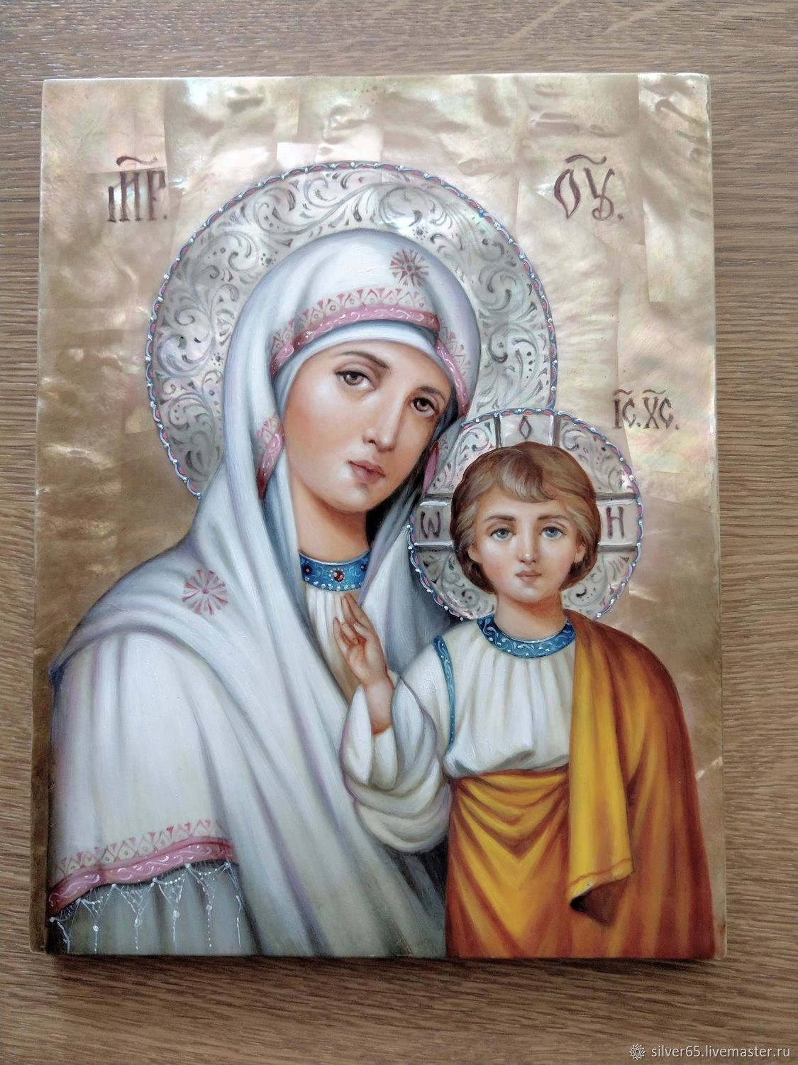 Казанская икона Божией матери в академическом стиле