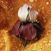 Цветок из кожи Роза с бутоном Мари. Брошь из кожи
