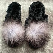 Обувь ручной работы handmade. Livemaster - original item Sheepskin slippers with arctic fox black. Handmade.