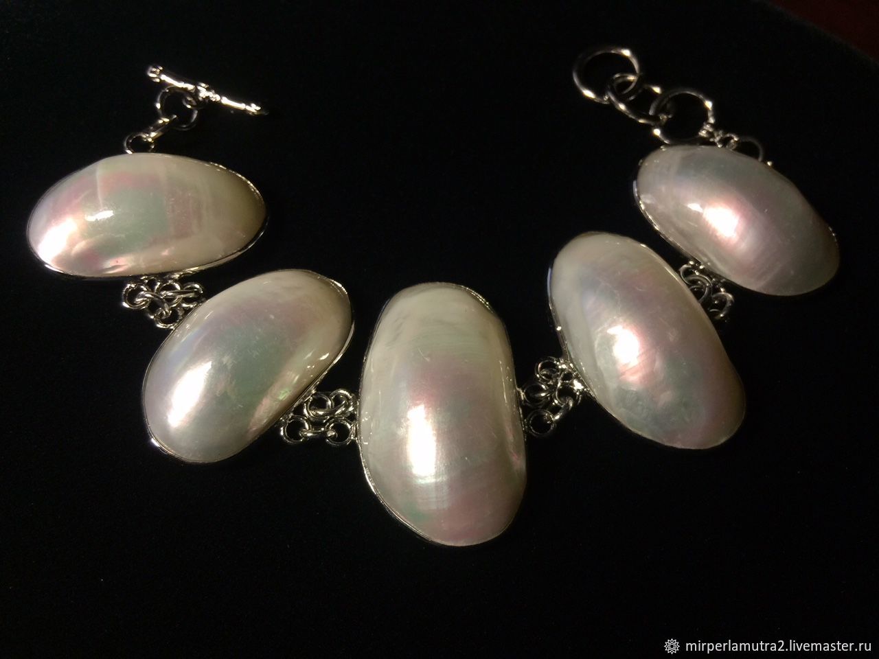 жемчуг перламутр. жемчуг перламутр. браслет перламутр с жемчугом. жемчуг сваровски золотой. перламутровый жемчуг.