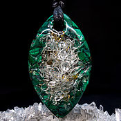 Фен-шуй и эзотерика handmade. Livemaster - original item Pendant organic, organdy amulet: mining quartz, malachite. Handmade.