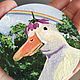 Магнит двп круглый акриловыми красками. Утка с цветком. Магниты. Картины от Николаевой Ирина. Интернет-магазин Ярмарка Мастеров.  Фото №2