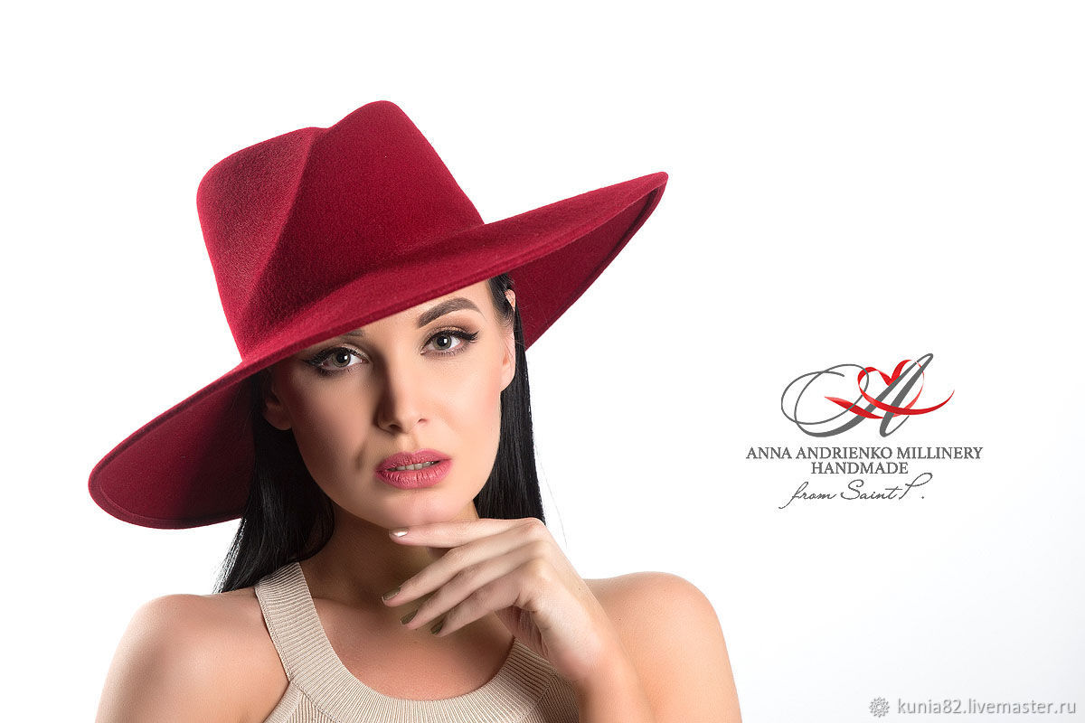 Купить шляпу в интернет магазине. Шляпки Анны Андриенко. Шляпа женская. Широкополая шляпа женская. Шляпа женская фетровая с полями.