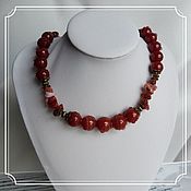 Agate jewelry set with cameos (necklace and earrings)