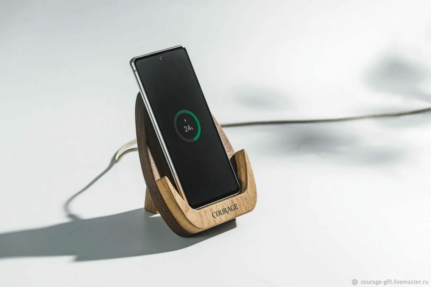 Беспроводная зарядка на стол для айфона