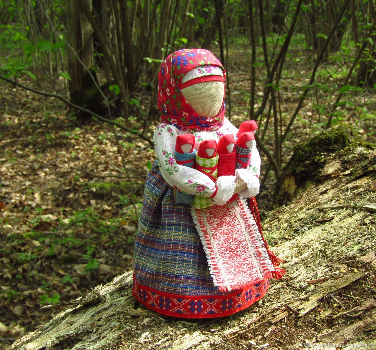 Народная кукла оберег семьи. Кукла оберег семья плодородие. Московка кукла оберег. Ведучка кукла оберег. Тряпичная кукла плодородие.