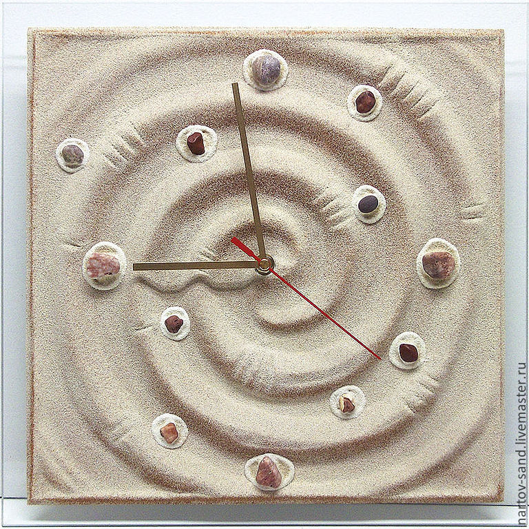 Часы из песка