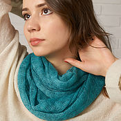 Snood knitted in two turns of kid mohair gray