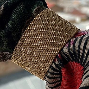 Украшения ручной работы. Ярмарка Мастеров - ручная работа Золотистый широкий браслет из бисера. Массивный браслет. Handmade.