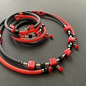 Украшения handmade. Livemaster - original item Jewelry set red and black CUBES: necklace and bracelet, modern. Handmade.