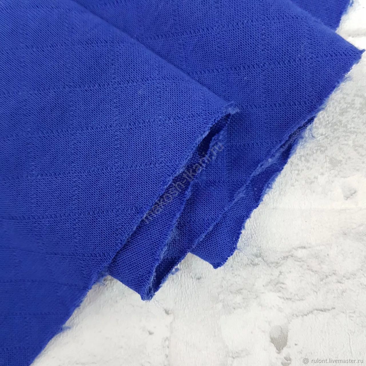 Изолированные ткани. Утепленная ткань. Утепляющее полотно. Утеплитель тканевый. Полотно утеплитель синий.