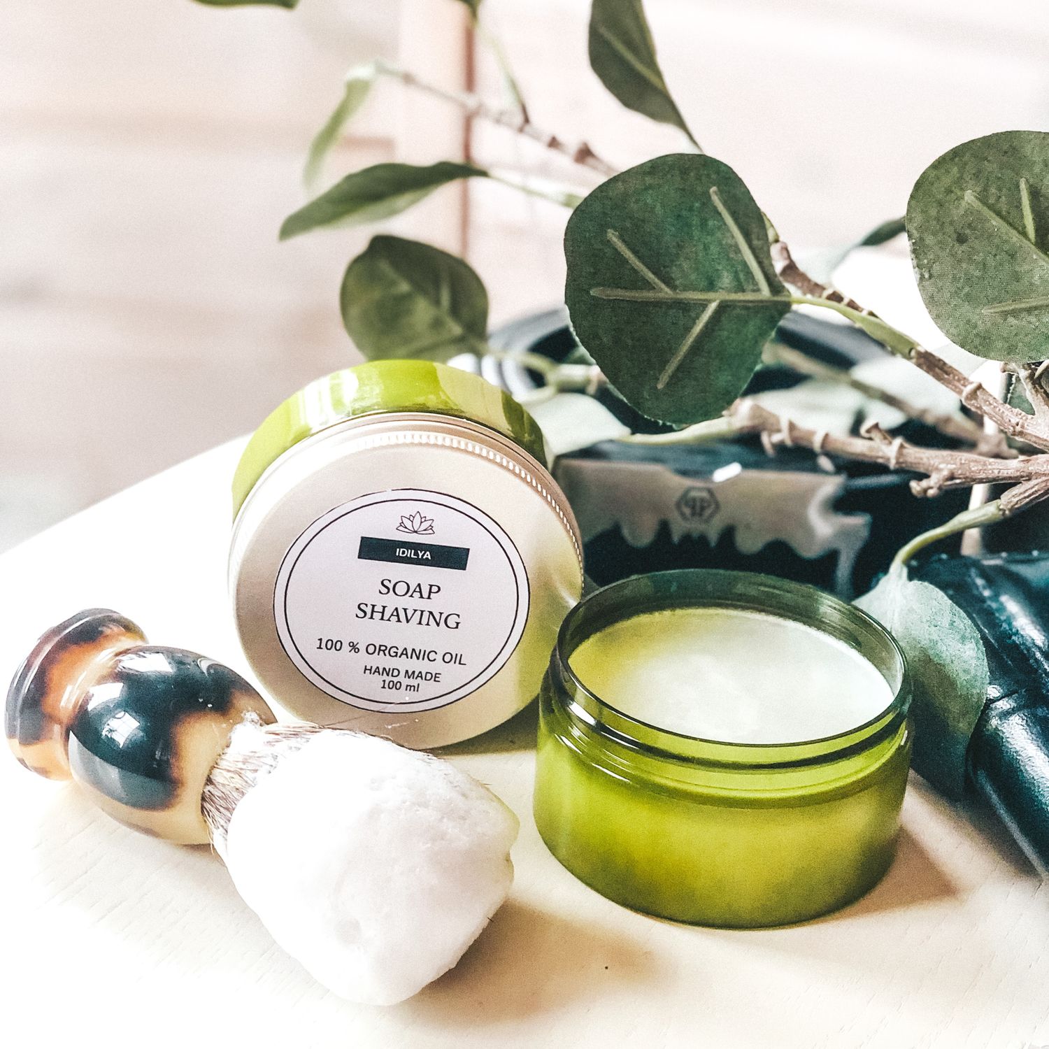 Триус мыло для бритья. Мыло пена для бритья. Лучшее мыло для бритья. Мыло кедра ручной работы для бритья. Мыло для бритья.