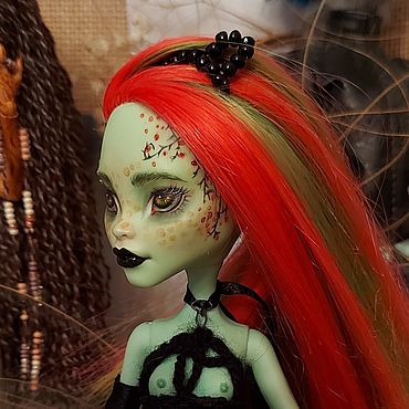 Кукла Венера Макфлайтрап, Цветущий Сумрак (Monster High) фото